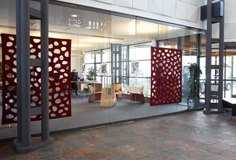 CoverSingle rumdeler i filt i bank (1)